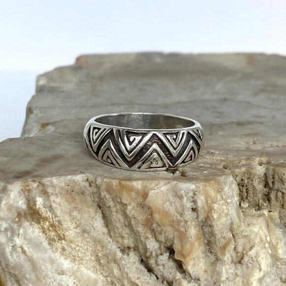 Sterling Silver 925 Oxidized Geometric Maze Pattern Dome Style Band Ring Sz 8.75 - Picture 12 of 16